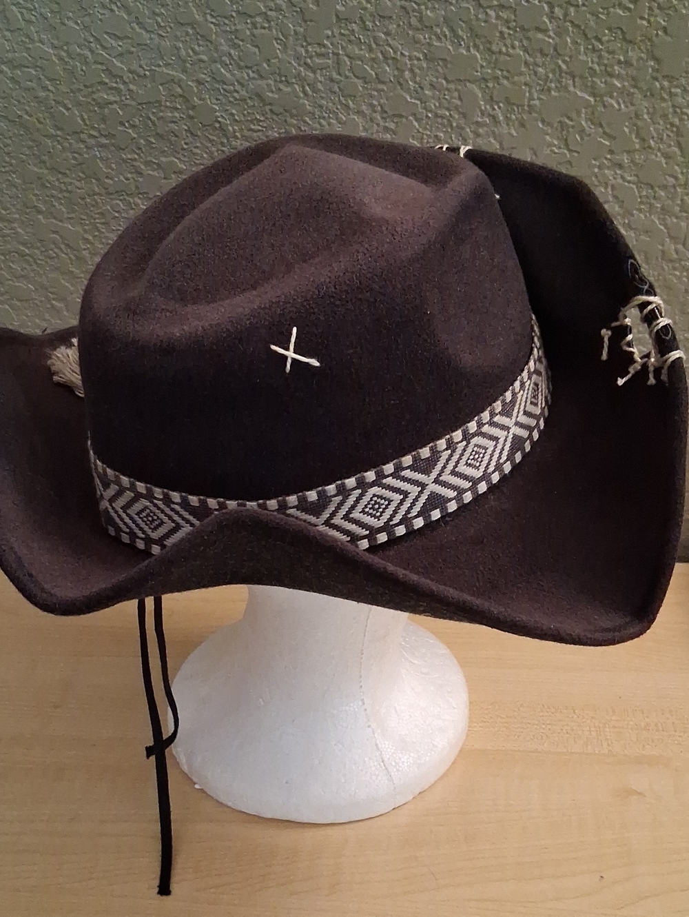 Pioneer Gold Miner Hat Costume - Picture 4 of 11